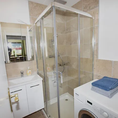 Perfekt Fuer Gruppen, 5 Einzelbetten